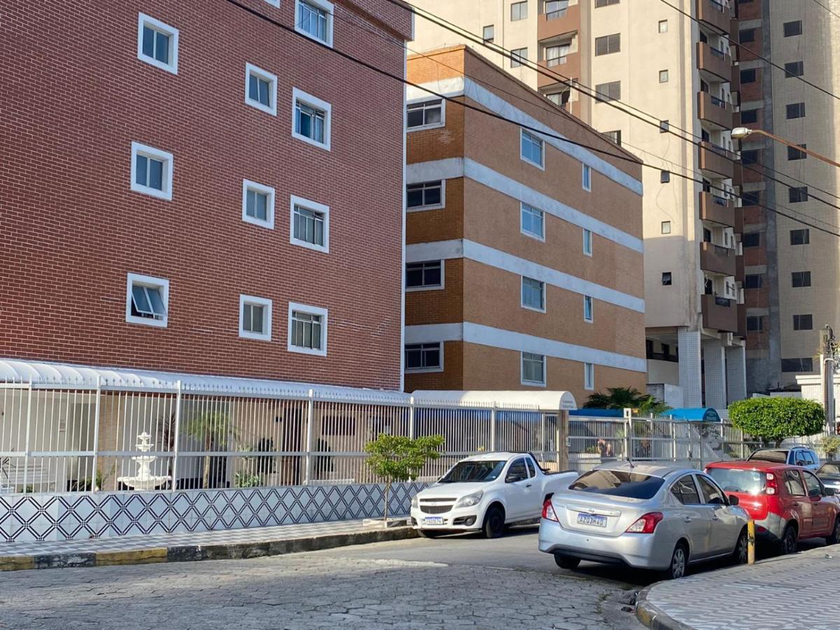 Praia Grande - Aviacao - Apto Estudio - 200 Mts Da Praia Dış mekan fotoğraf
